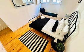 Lisbon 87 City Center Flat Ideal For Groups And Families